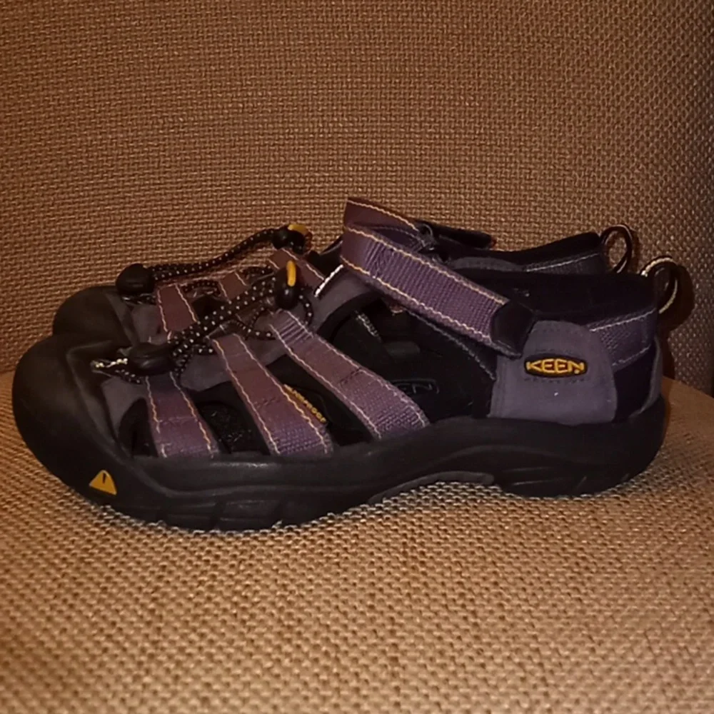 Keen Kids Waterproof Outdoor Newport Sandals Shoes Purple/Yellow Size 4